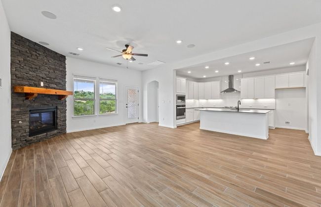 6421 Apache Plum Ln, House other with 4 bedrooms, 3 bathrooms and null parking in Spicewood TX | Image 11