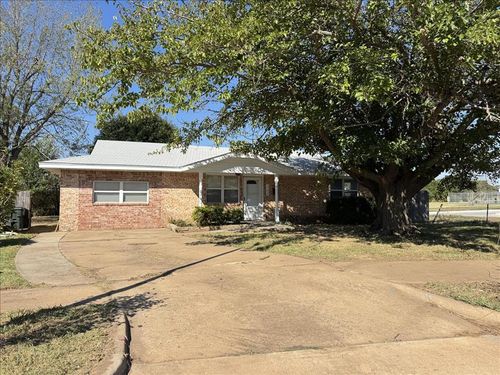 1704 Wind Hill Rd, Norman, OK, 73071-3647 | Card Image
