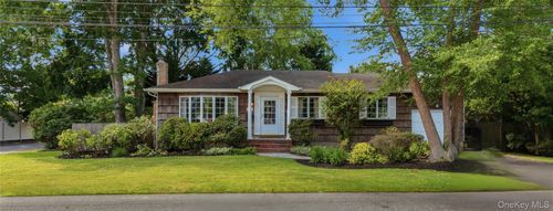 350 Columbus Ave, West Babylon, NY, 11704-5543 | Card Image