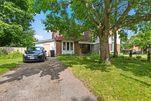 6 Tamarack Crt, Cambridge, ON, N3C3A8 | Card Image