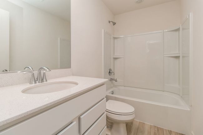 25624 W Springview Dr, Home with 3 bedrooms, 3 bathrooms and null parking in Plainfield IL | Image 12