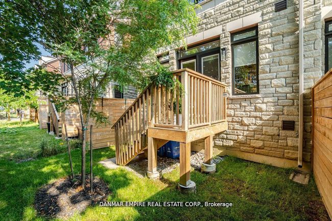 31 Hiawatha Crt, House attached with 3 bedrooms, 4 bathrooms and 2 parking in Vaughan ON | Image 35