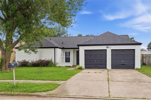 3822 Mackinac Ln, Pasadena, TX, 77505-2241 | Card Image
