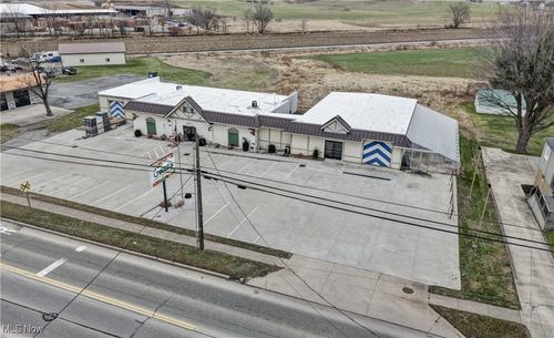 504 Dover Rd Ne, Sugarcreek, OH, 44681-7763 | Card Image