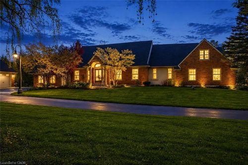1670 Medad Springs Crt, Burlington, ON, L7P0B7 | Card Image