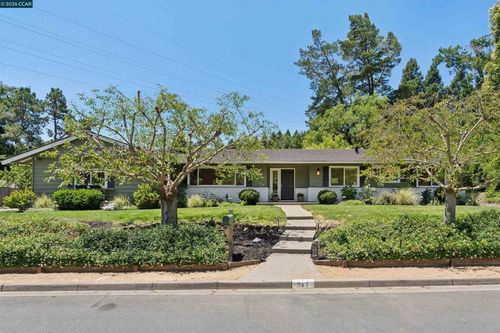 247 Corliss Dr, Moraga, CA, 94556-1312 | Card Image