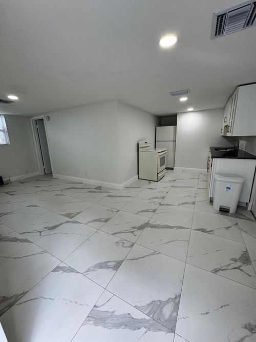 412 Fleming Ave, Greenacres, FL, 33463-3397 | Card Image