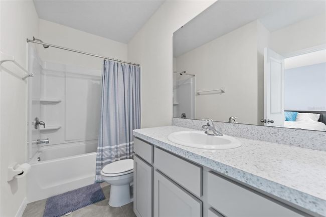 Jack & Jill Bathroom | Image 23