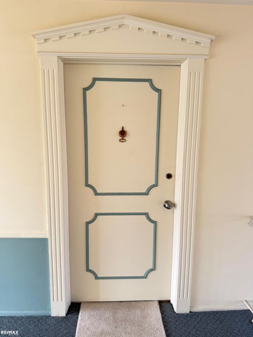 29225 Hayes Rd, Warren, MI, 48088-4059 | Card Image