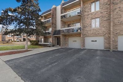 1E - 4315 Lindenwood Drive, Condo with 2 bedrooms, 2 bathrooms and 2 parking in Matteson IL | Image 2