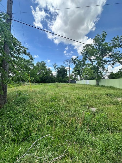 3721 Sayers St, Houston, TX, 77026-4735 | Card Image