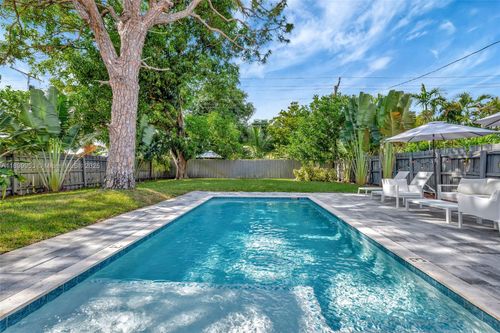 1315 Ne 16th Ave, Fort Lauderdale, FL, 33304-1815 | Card Image