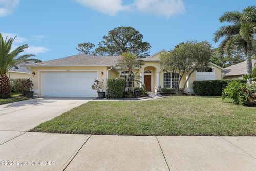 1009 Homewood Ave, Melbourne, FL, 32940-7057 | Card Image