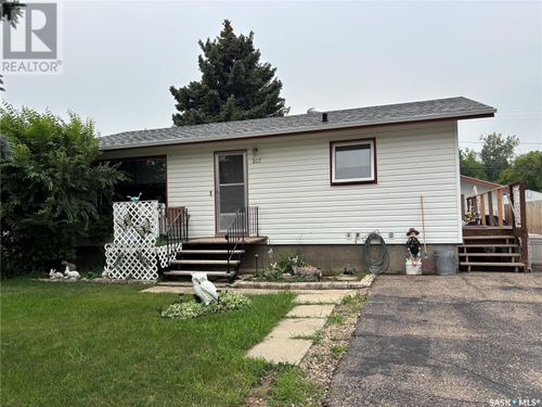 207 Griffin St, Maple Creek, SK, S0N1N0 | Card Image