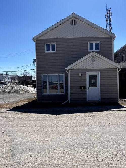 20 Kolb Ave, Kapuskasing, ON, P5N1E9 | Card Image