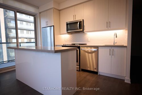 1614-85 Oneida Cres, Richmond Hill, ON, L4B0H4 | Card Image