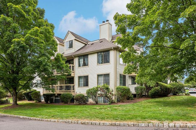 2202 - 2202 Privet Way, Townhouse with 2 bedrooms, 2 bathrooms and null parking in Basking Ridge NJ | Image 33