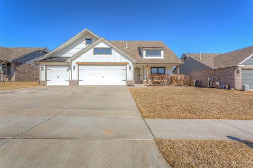 3737 E 143rd Place S, Bixby, OK, 74008 | Card Image