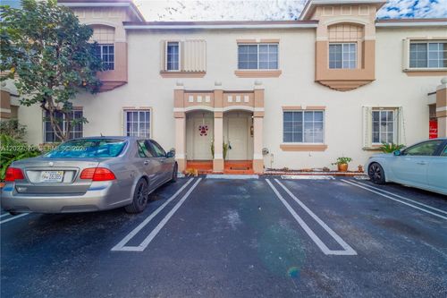 3c-8360 Nw 10th St, Miami, FL, 33126-2723 | Card Image