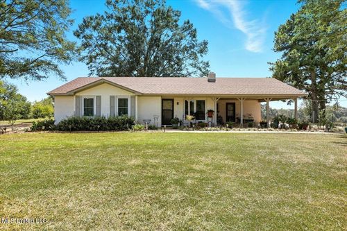 825 Poplar Springs Rd, Mendenhall, MS, 39114-8882 | Card Image