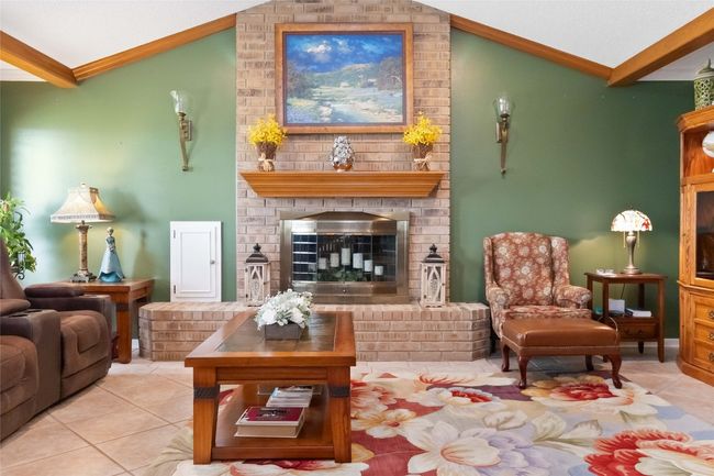 275 Saegert Rd, House other with 4 bedrooms, 2 bathrooms and 4 parking in Paige TX | Image 11