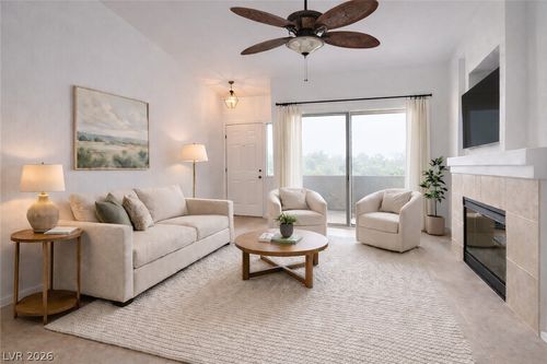 1523-2305 W Horizon Ridge Pkwy, Henderson, NV, 89052-5764 | Card Image