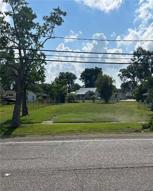 8425 Jefferson Hwy, Harahan, LA, 70123-4310 | Card Image