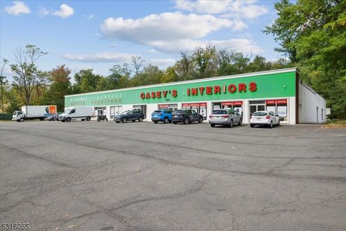 152 Us Highway 22, Green Brook, NJ, 08812-1902 | Card Image