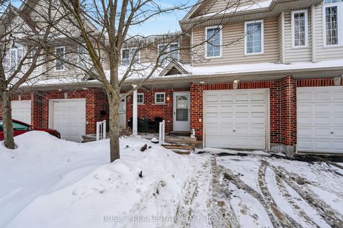 10-6263 Valley Way, Niagara Falls, ON, L2E0A1 | Card Image