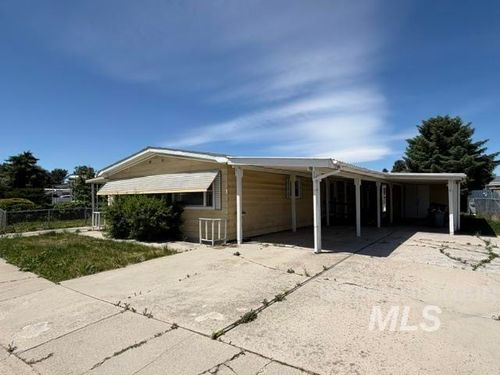 19 S Rose Cir, Meridian, ID, 83642-2936 | Card Image