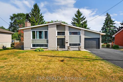 12 Sunset Cres, Napanee, ON, K7R2G5 | Card Image