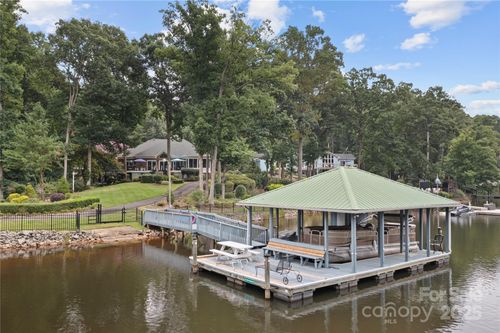 502 Lakeview Shores Loop, Mooresville, NC, 28117-6634 | Card Image