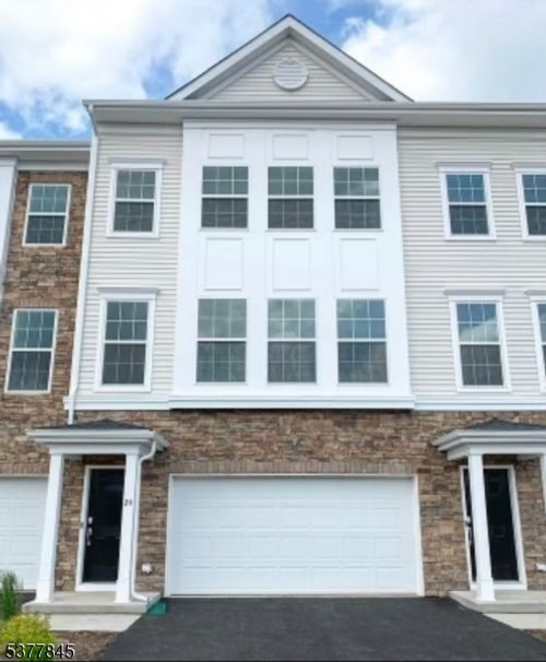 24 Colgate Dr, Morristown, NJ, 07960-3175 | Card Image