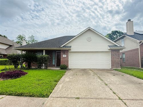 1015 Andover Dr, Pearland, TX, 77584-2269 | Card Image