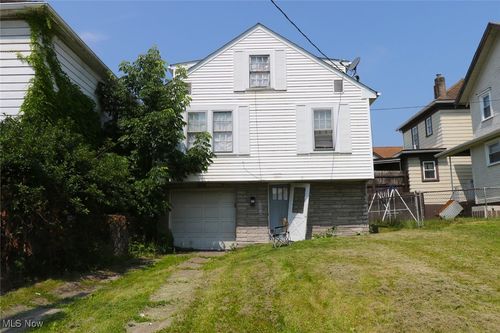 407 Henry Ave, Steubenville, OH, 43952-2530 | Card Image
