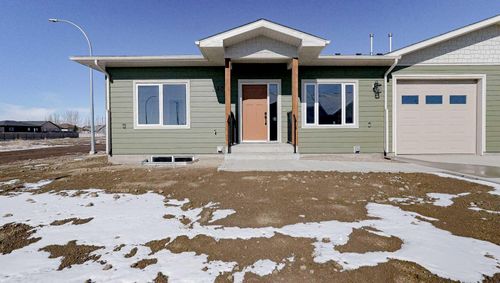 240 Parkview Lane W, Bow Island, AB, T0K0G0 | Card Image