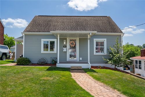 1811 Jewel St, West Mifflin, PA, 15122-3706 | Card Image