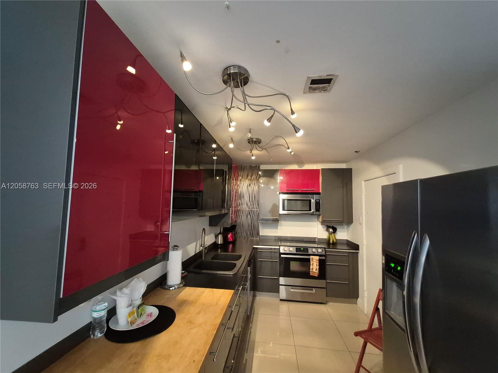Residential in Hollywood 3