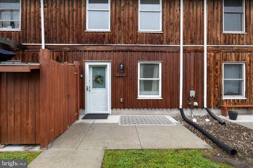 65 Petersburg Ln, DUNCANNON, PA, 17020-1900 | Card Image