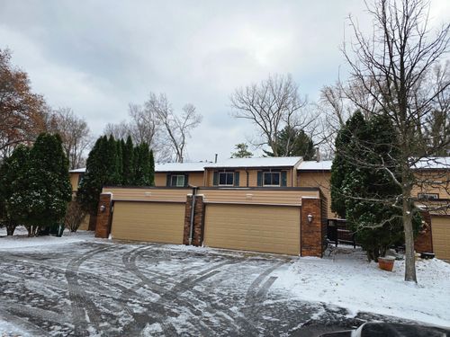 4757 Spring Cir, Minnetonka, MN, 55345-3416 | Card Image