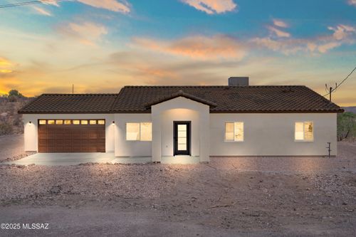 956 Circulo Tumbleweed, Rio Rico, AZ, 85648-2952 | Card Image