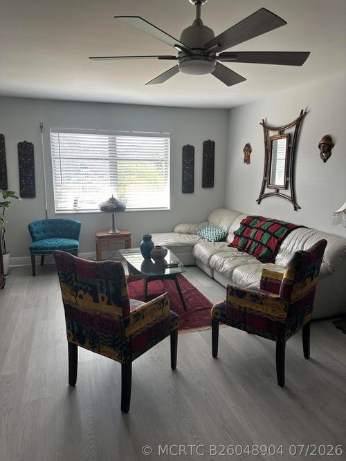209g-119 Ne 19th Ct, Wilton Manors, FL, 33305-4003 | Card Image