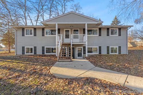 1211 60th Street Se, Kentwood, MI, 49508 | Card Image