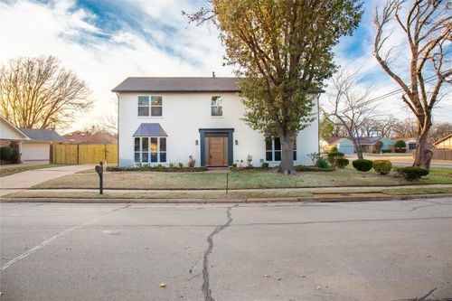 3261 Princess St, Bedford, TX, 76021-3818 | Card Image