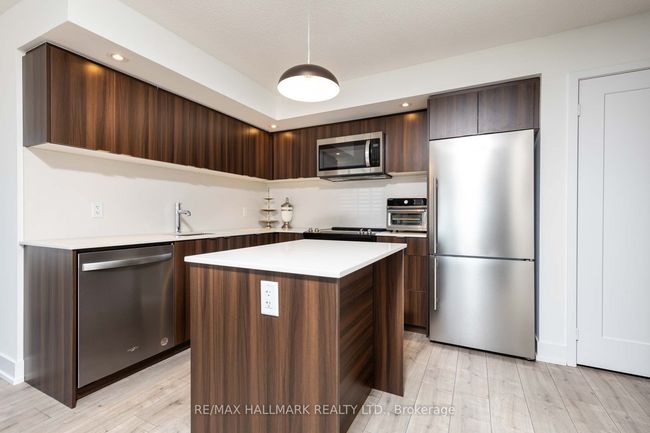 2206 - 10 Eva Rd, Condo with 2 bedrooms, 2 bathrooms and null parking in Etobicoke ON | Image 6