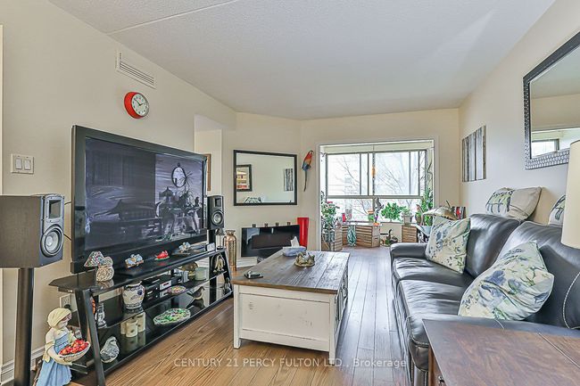 203 - 249 Major Mackenzie Dr E, Condo with 3 bedrooms, 1 bathrooms and 1 parking in Richmond Hill ON | Image 13