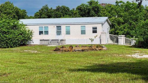 4555 Pioneer 16th St, CLEWISTON, FL, 33440-7743 | Card Image