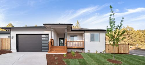 131-1165 Orange Blossom Dr, Klamath Falls, OR, 97601-8782 | Card Image