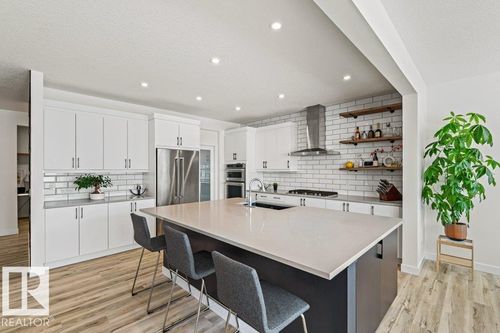 21003 131 Ave Nw, Edmonton, AB, T5S0P4 | Card Image