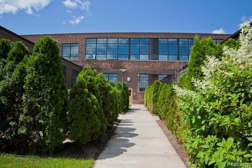 ste-210-3434 Russell St, Detroit, MI, 48207-2062 | Card Image